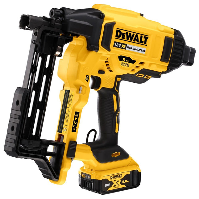 DeWalt DCFS950P2-QW 18V XR Brushless Tacker