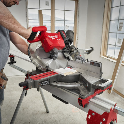 Milwaukee M18 FMS305-121 Afkortzaagmachine 18V