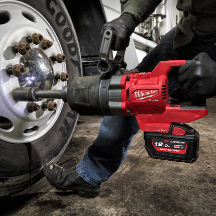 Milwaukee M18 ONEFHIWF1D-121C 1″ Hoog Koppel D-greep Slagmoersleutel met frictiering en verlengde as