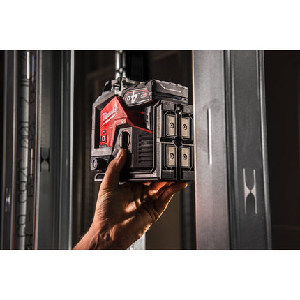 Milwaukee M12™ driedimensionale laser met 3 groene 360° laser cirkels - M12 3PL-0C