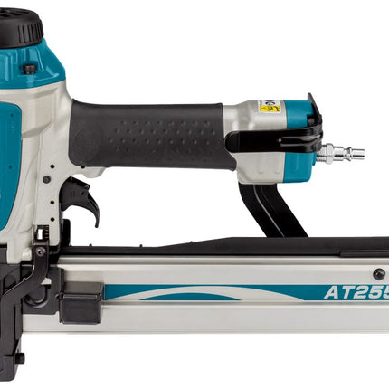 Makita AT2550A 8 bar Nietmachine (Wide Crown)